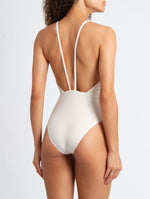 Dakota One Piece Lotus